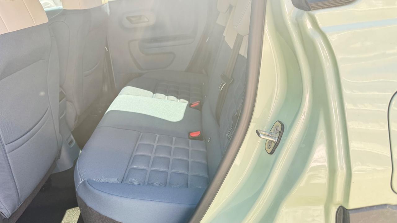 Fiat Grande Panda 1.2 Hybrid 110 CV S&S La Prima LED NAVI KAMERA PDC BLUETOOTH CERCHI 17