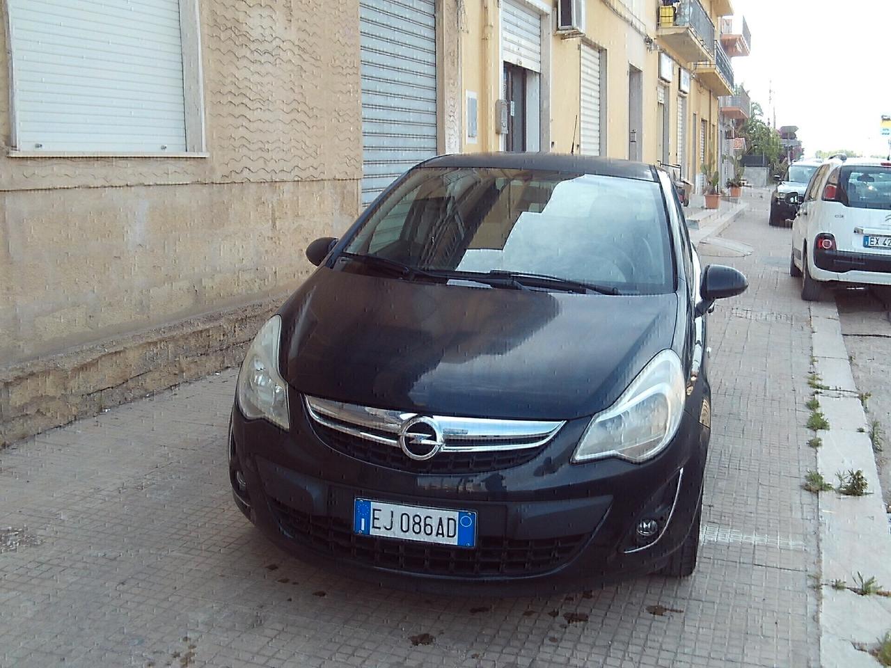 Opel Corsa 1.2 5 porte Elective