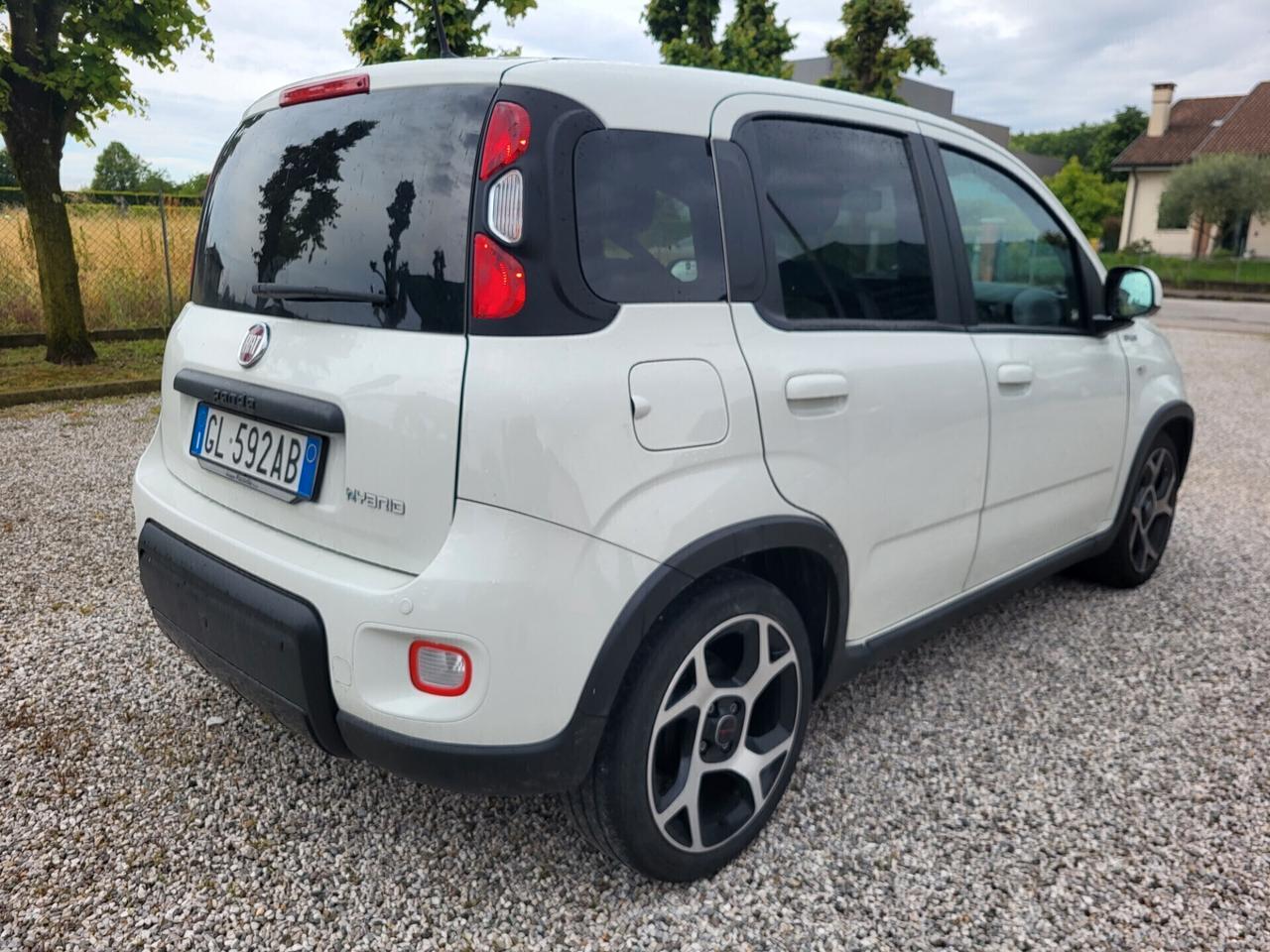 Fiat Panda 1.0 FireFly S&S Hybrid Sport