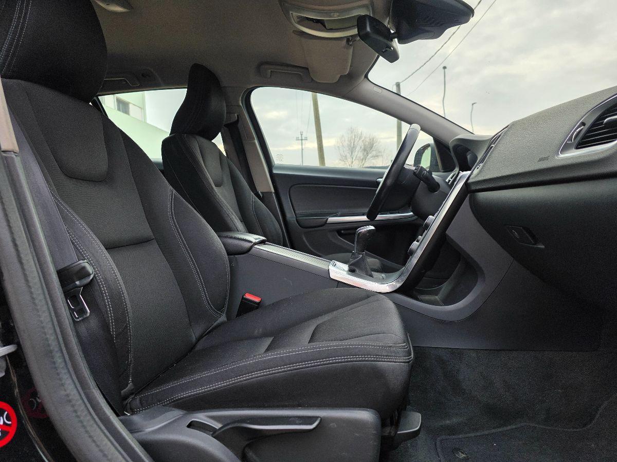 VOLVO V60 2.0 DIESEL D2 OK NEO GARAN FINAZ