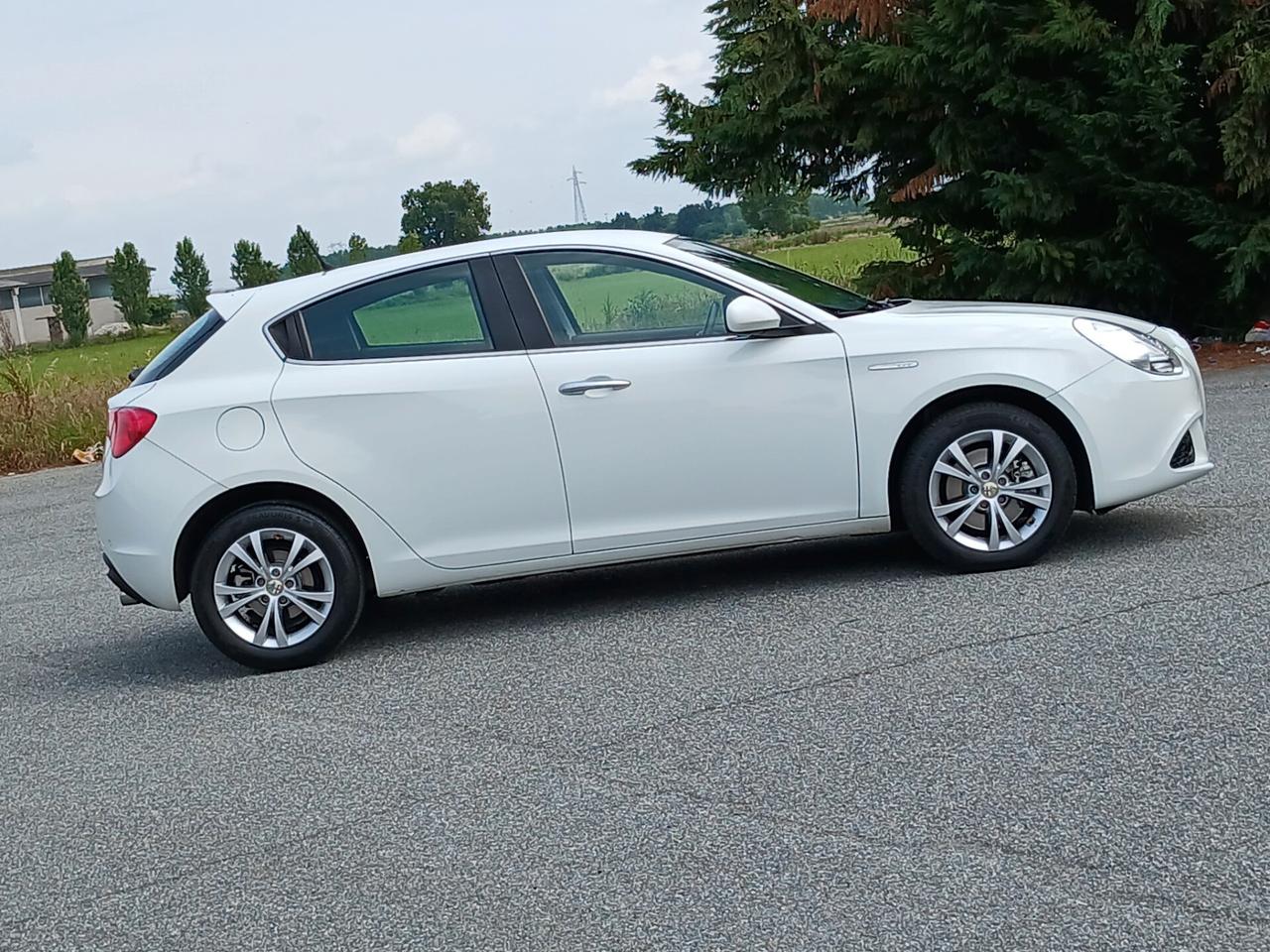 Alfa Romeo Giulietta Exclusive OK NEOPATENTATI
