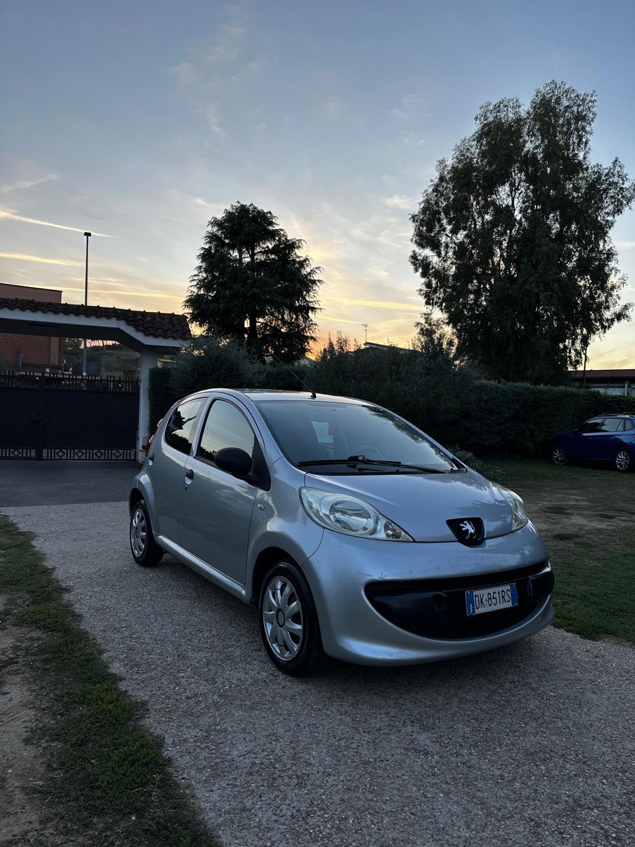 Peugeot 107 1.0 68CV 5p. 110.000 km !!
