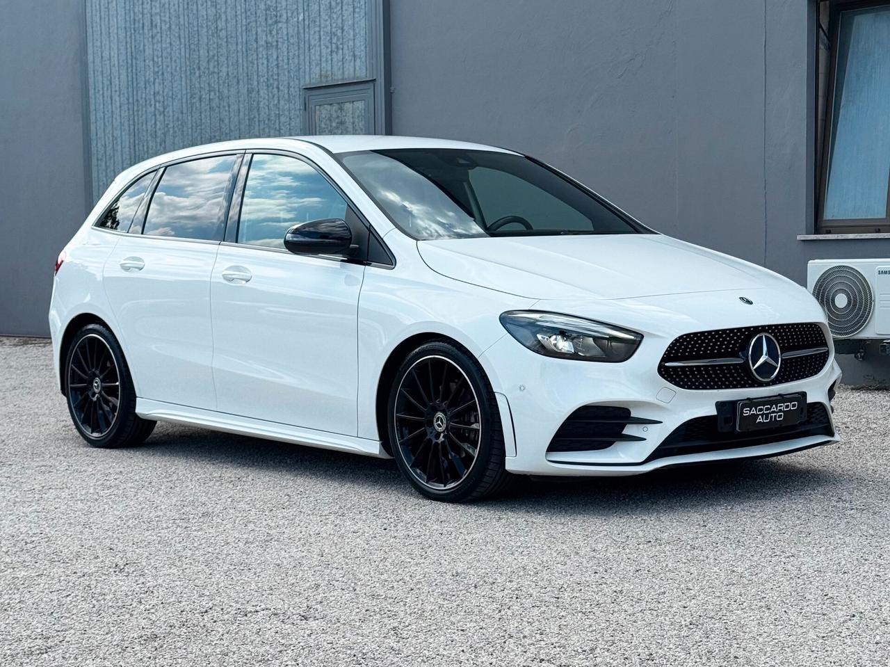 Mercedes B 180 d Premium AMG Night | PREZZO REALE