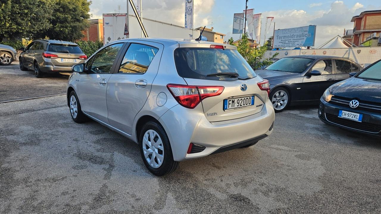 Toyota Yaris 1.5 Hybrid 5 porte Active