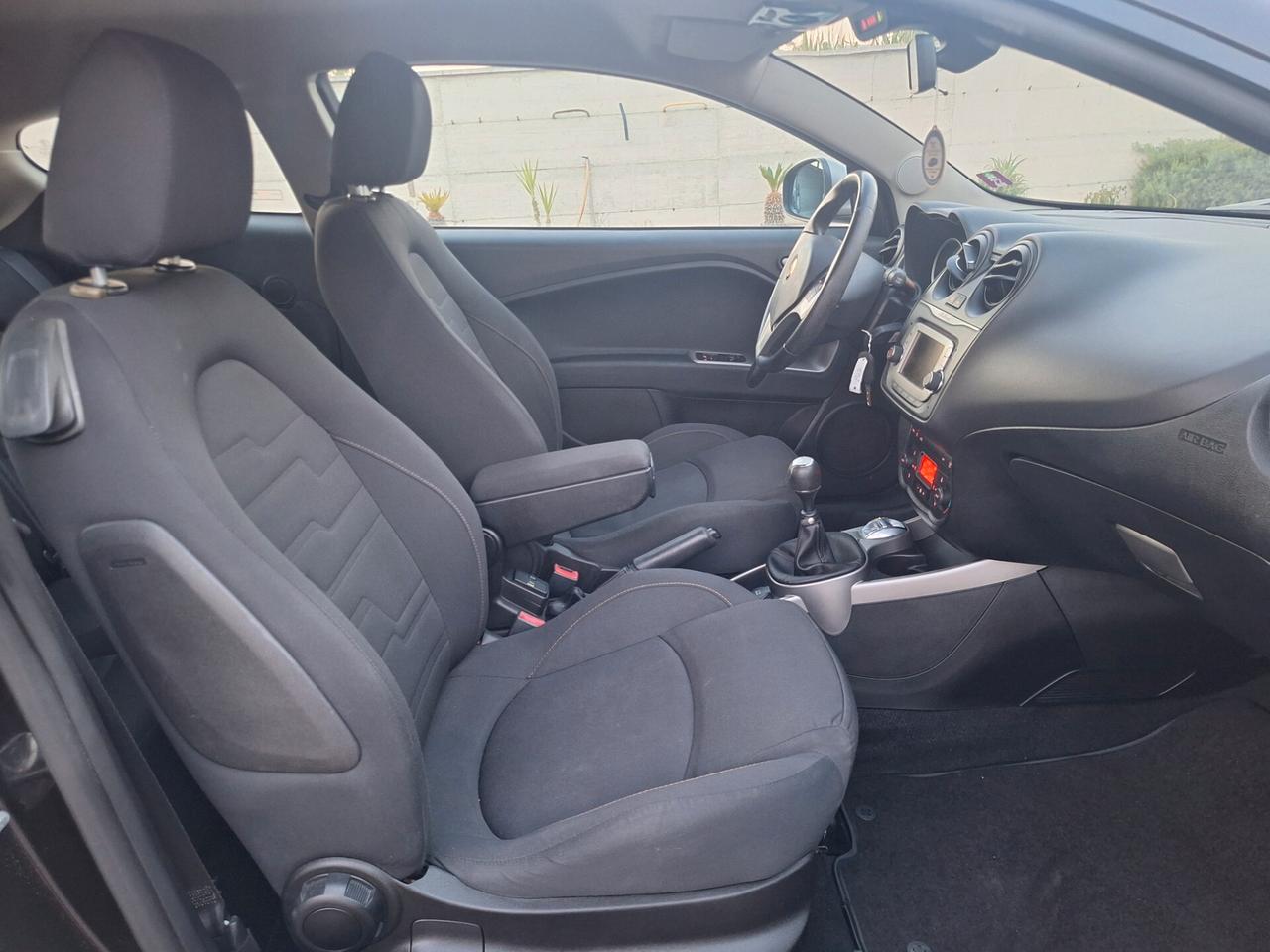 Alfa Romeo MiTo 1.3 JTDm 85cv Distinctive 2014