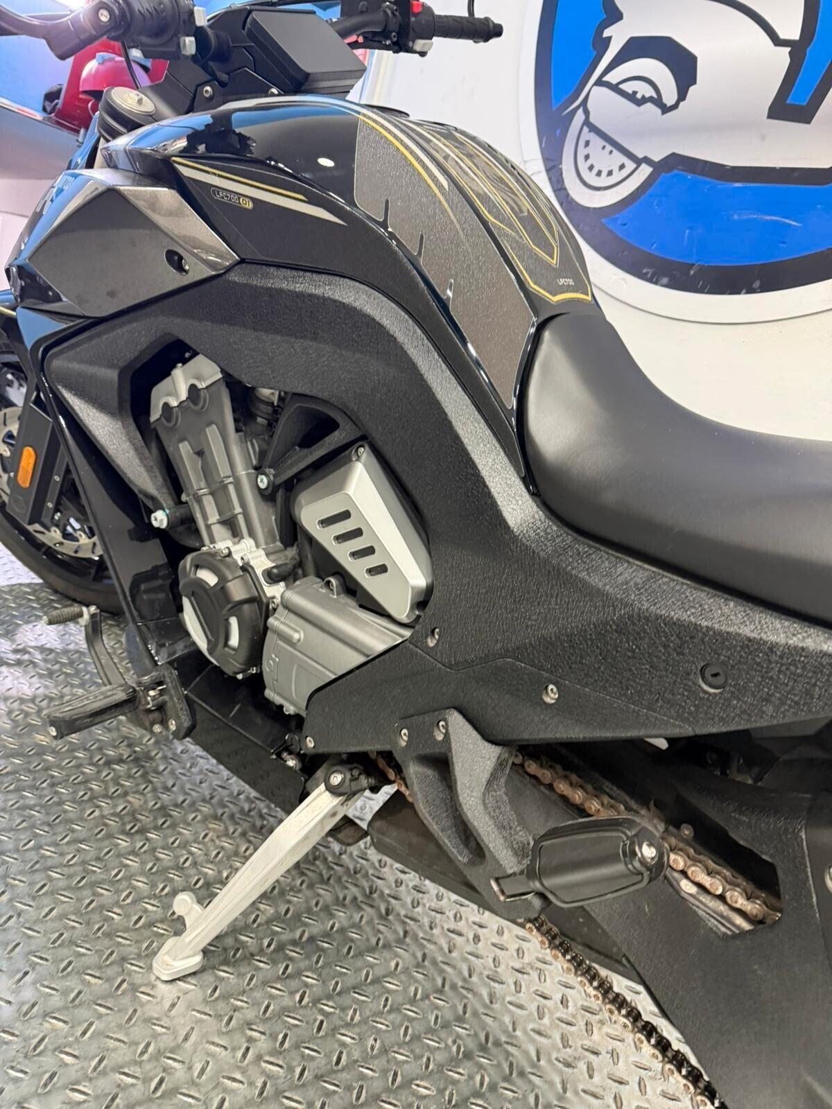 Benda Motorcycles LFC 700