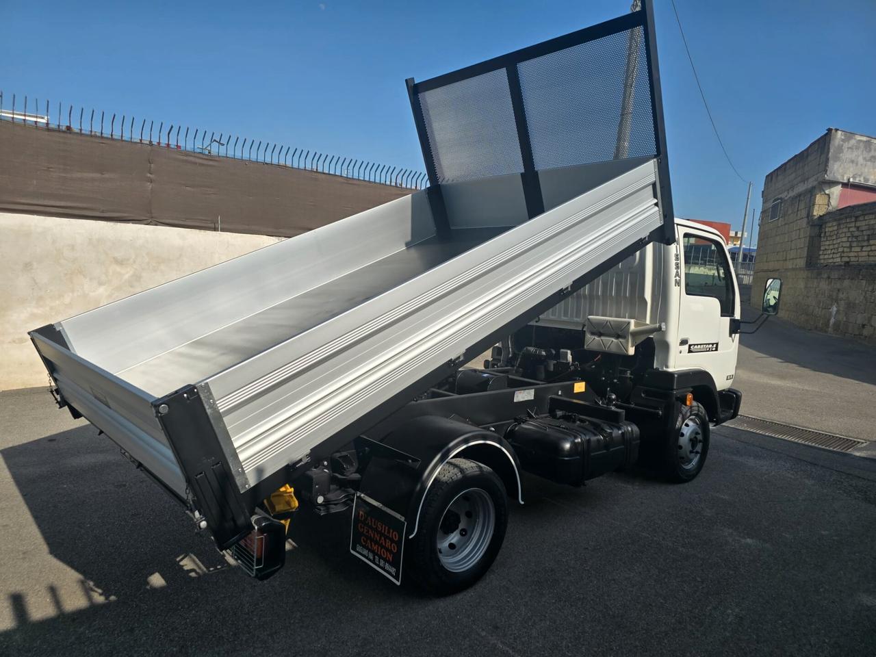 Nissan Cabstar
