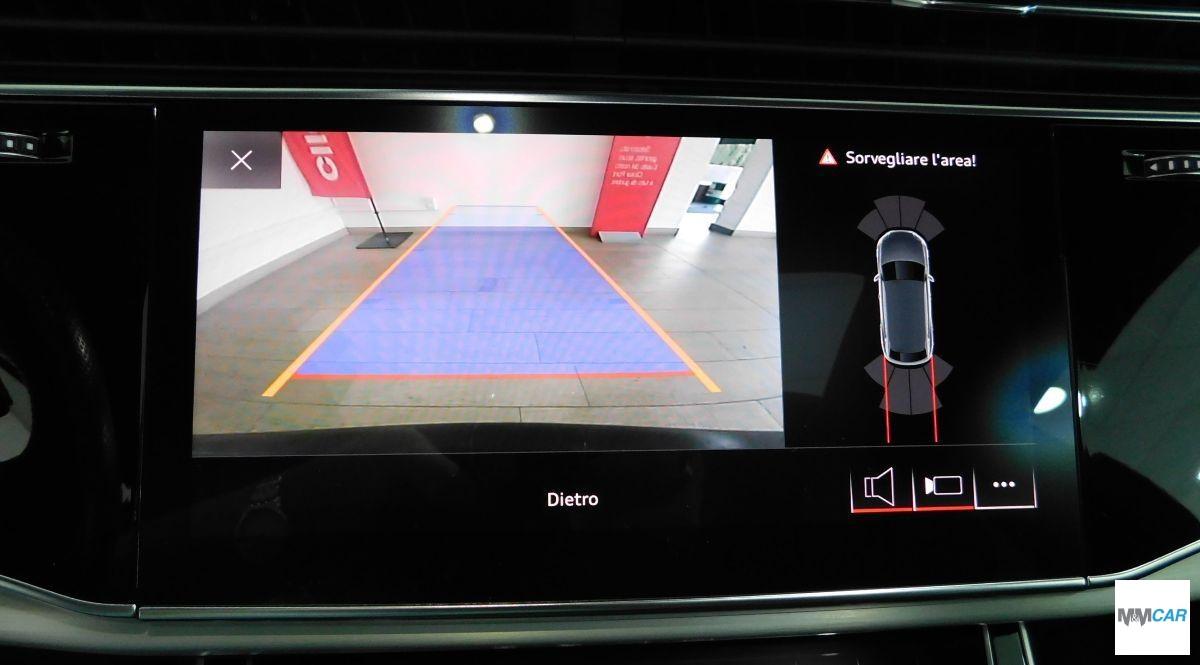 AUDI - Q8 - 45 TDI quattro tiptronic Sport Mhev