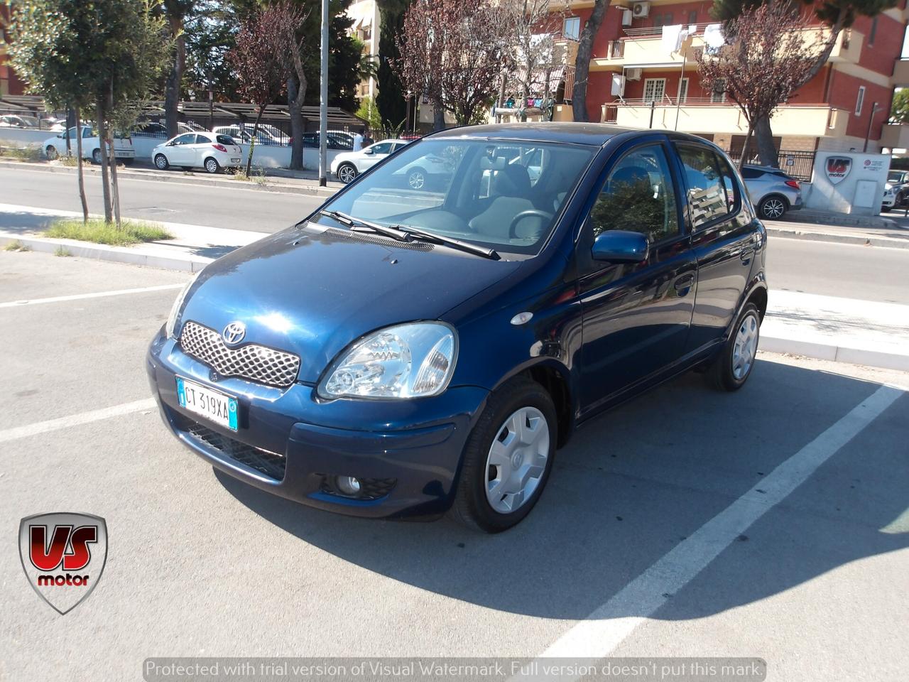TOYOTA YARIS 1.0 BENZ-2005