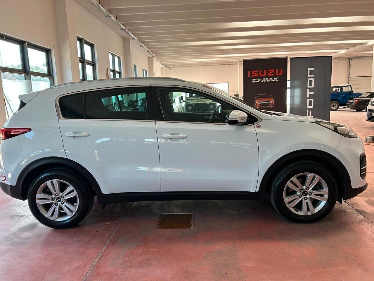 KIA SPORTAGE Diesel 1.7 CRDI CV 116 Km 180.096 X NEOPATENTATI Garanzia 12 mesi