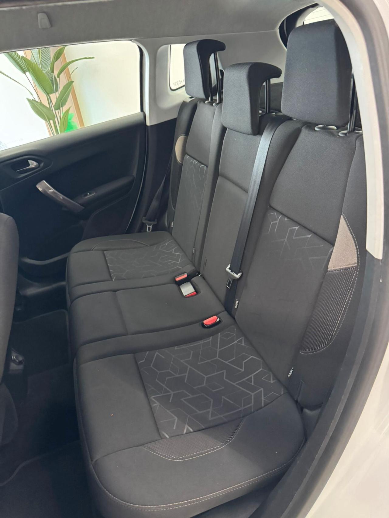 Peugeot 2008 1.4 HDi 68CV Active