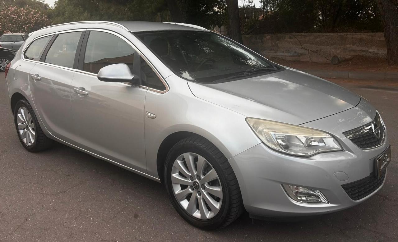 Opel Astra 1.7 CDTI 110CV Sports Tourer Cosmo SW