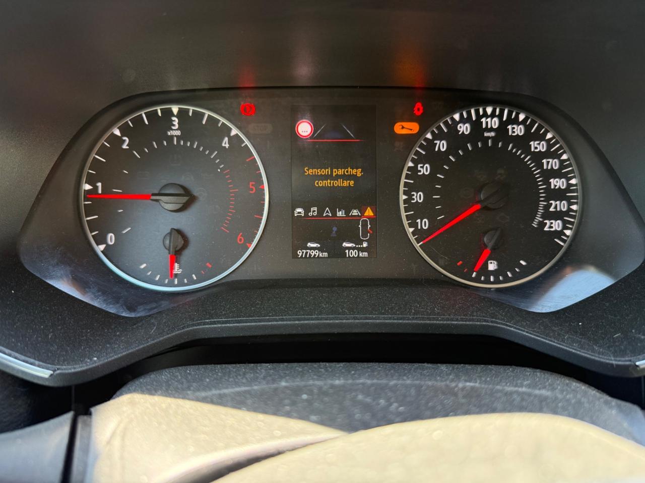 Renault Clio Blue dCi 85 CV 5 porte Business INCIDENTATA