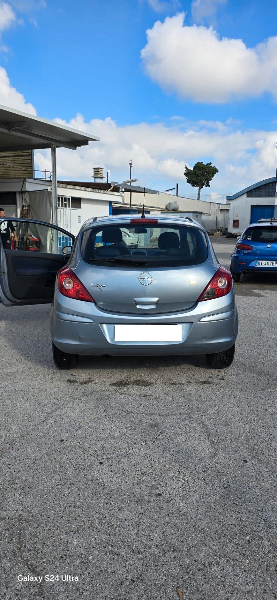 Opel Corsa 1.2 3 porte Sport