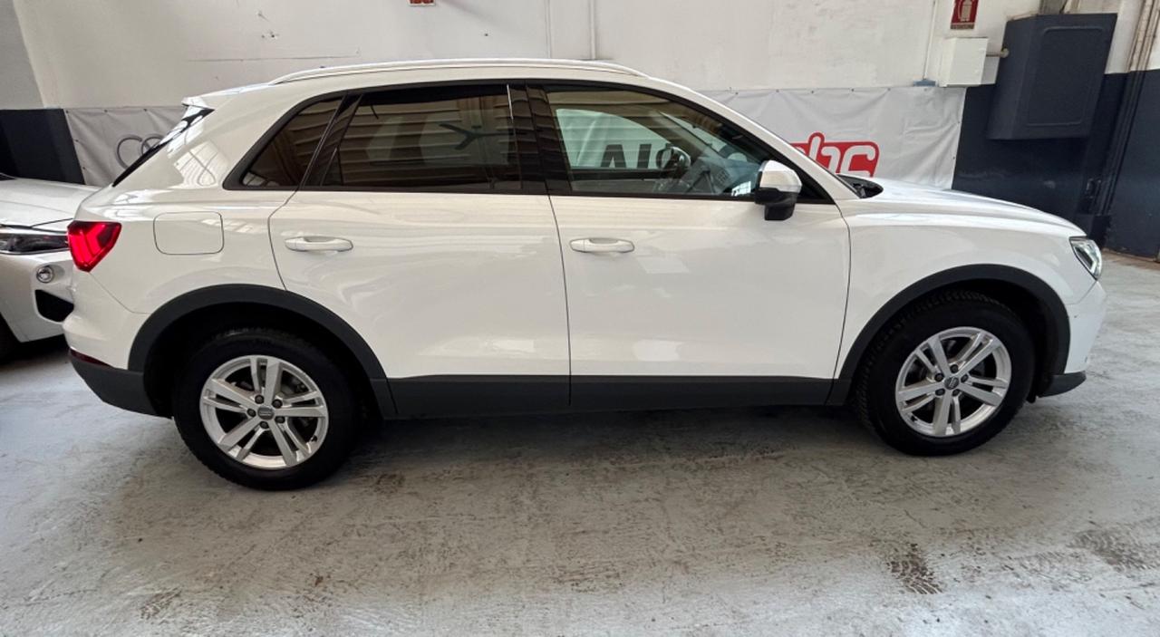 Audi Q3 35 TDI S tronic Business Advanced