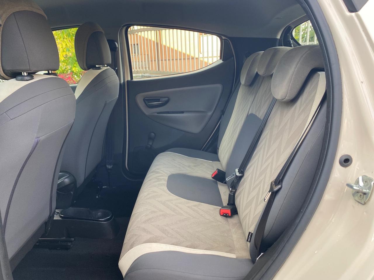 Lancia Ypsilon 1.2 69 CV 5 porte