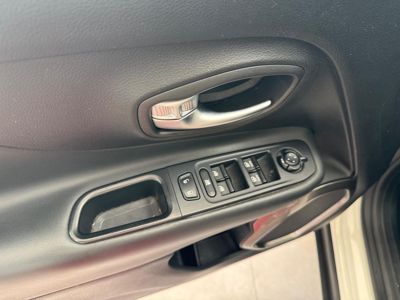 Jeep Renegade 1.6 Mjt 120 CV Longitude