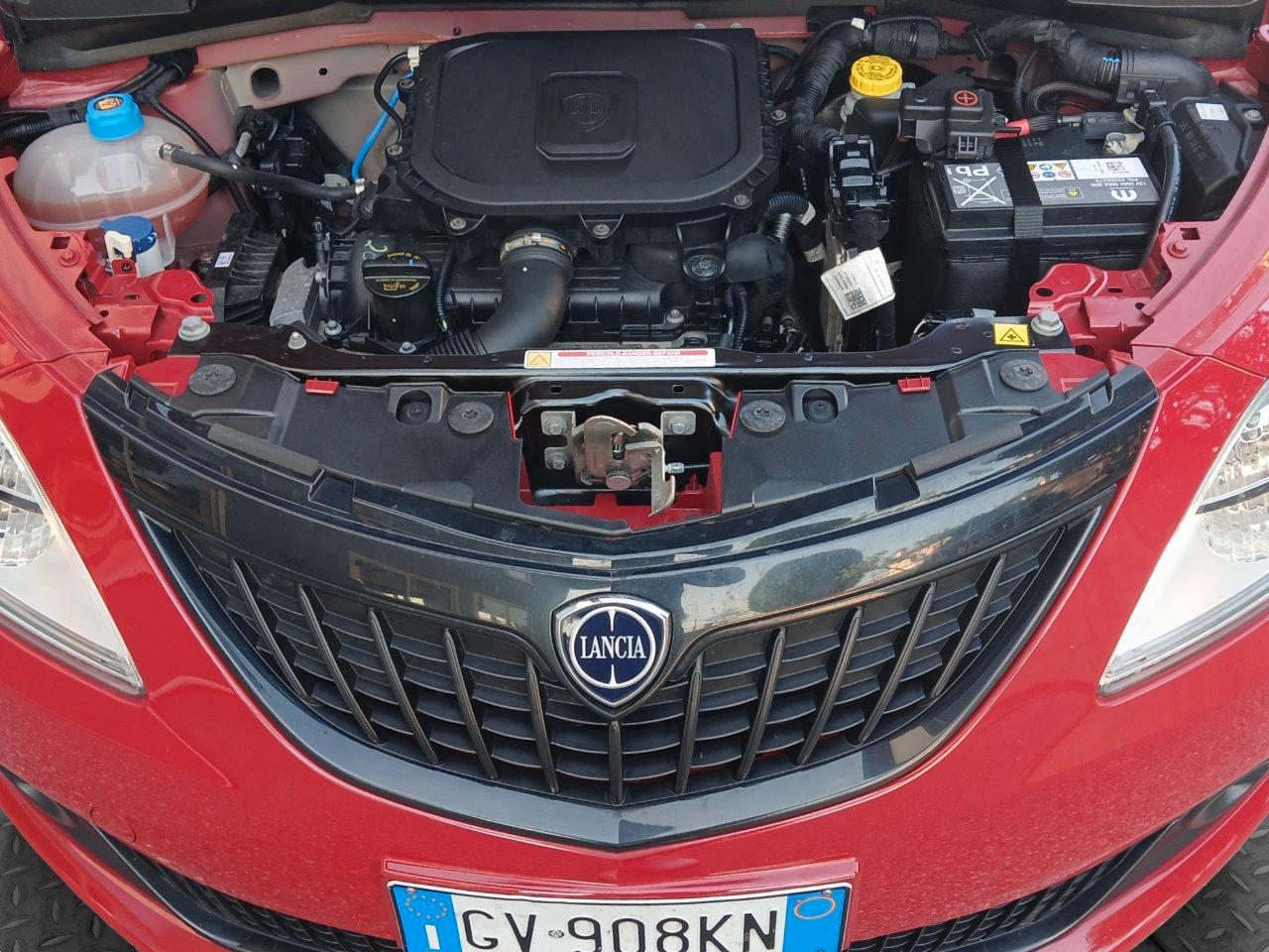Lancia Ypsilon 1.0 firefly hybrid Gold s&s 70cv 5p.ti