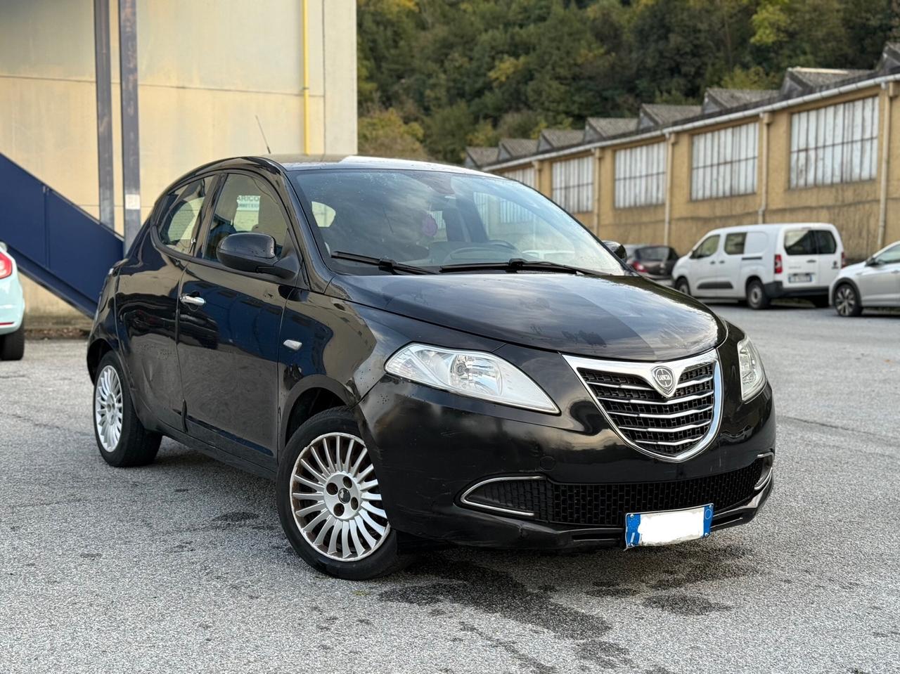 Lancia Ypsilon 1.3 MJT 16V 95 CV 5 porte