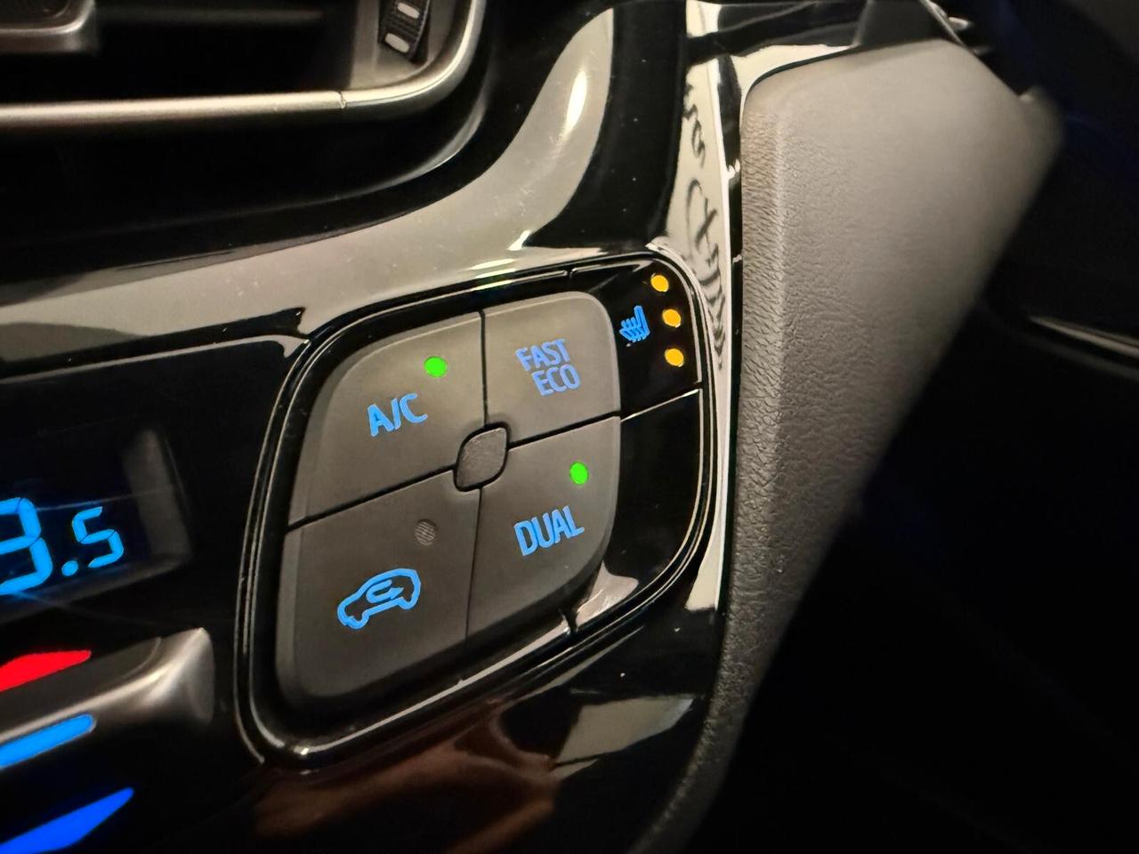 Toyota C-HR 1.8 Hybrid E-CVT Lounge 2017