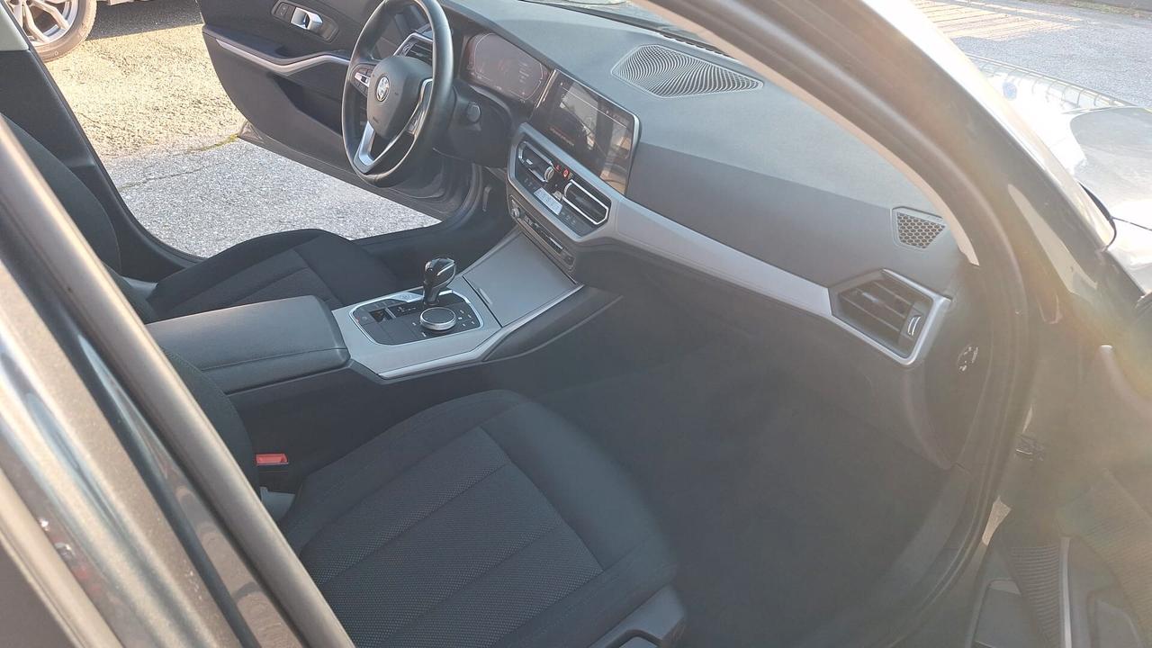 Bmw 320 320d 48V Business Advantage