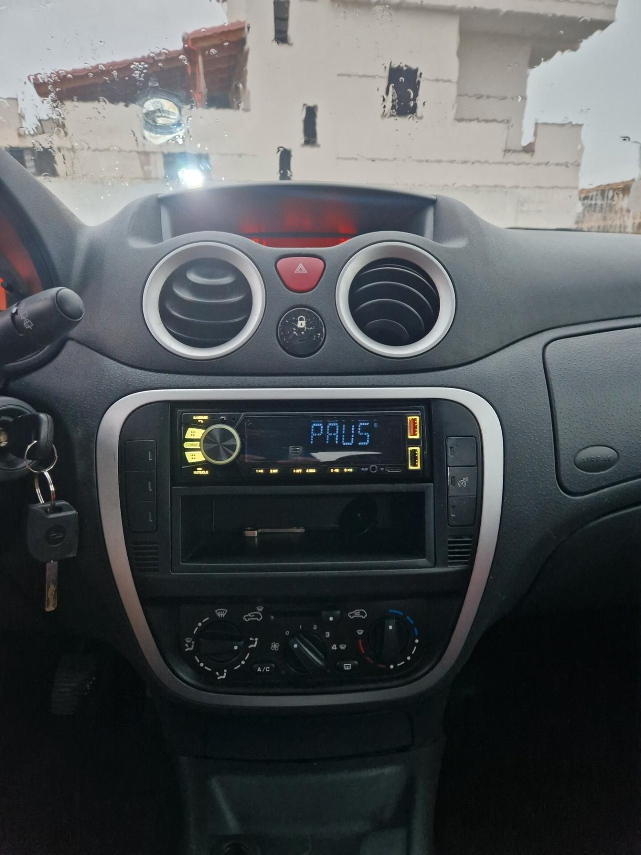 Citroen C2 1.1 Exclusive 140000km