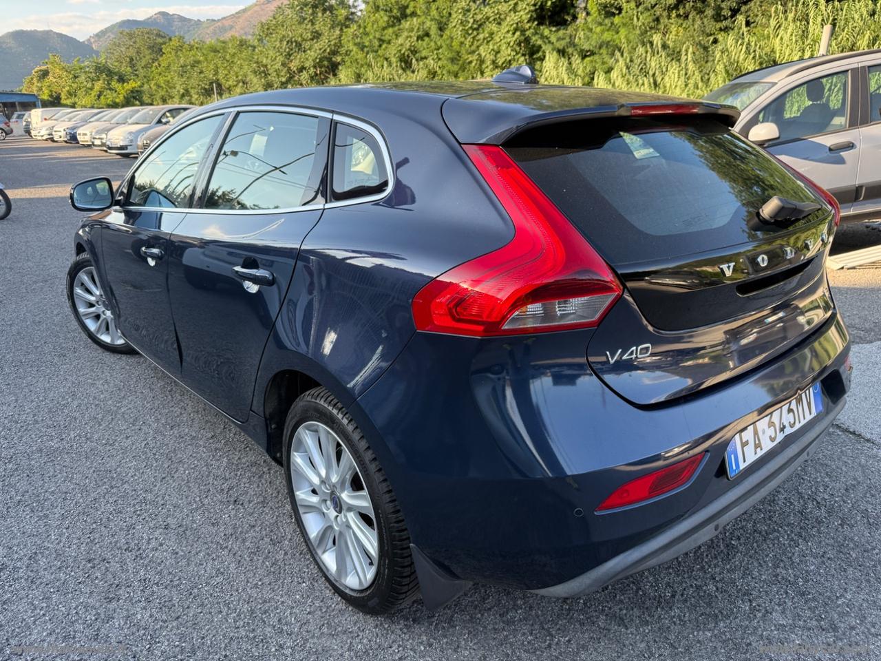 VOLVO V40 D2 1.6 Momentum