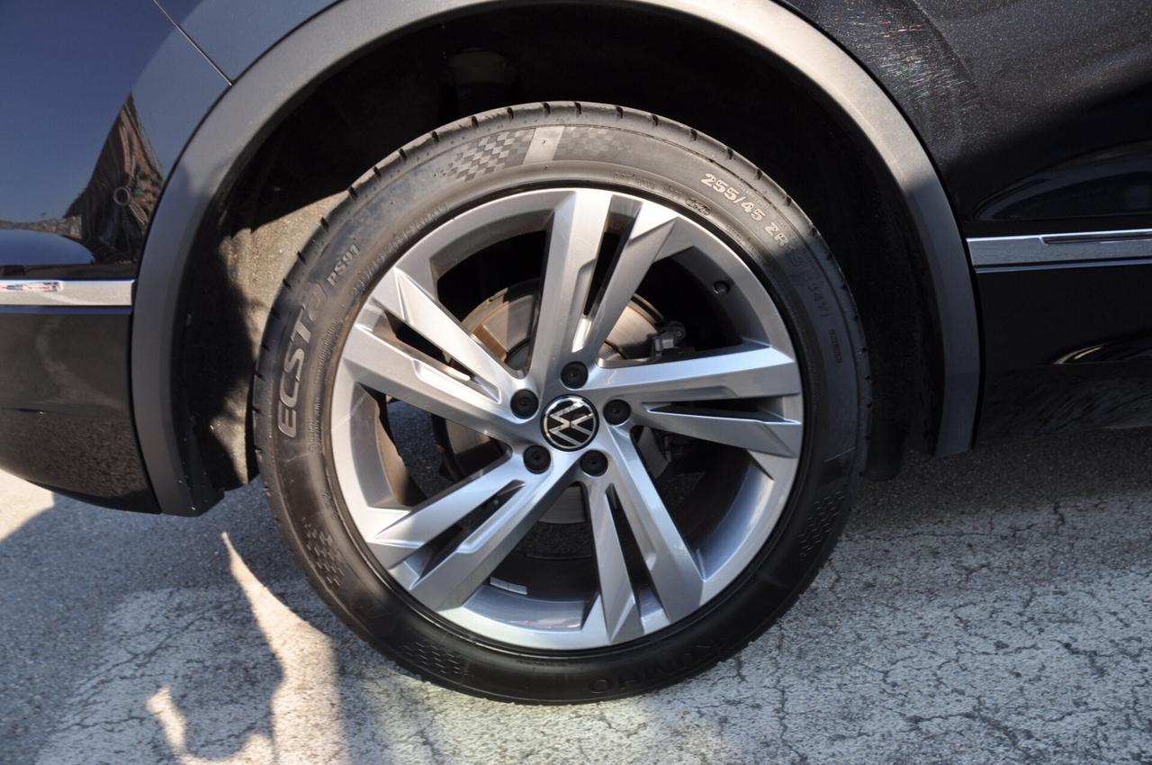Volkswagen Tiguan 2.0 TDI 150 CV SCR DSG R-Line