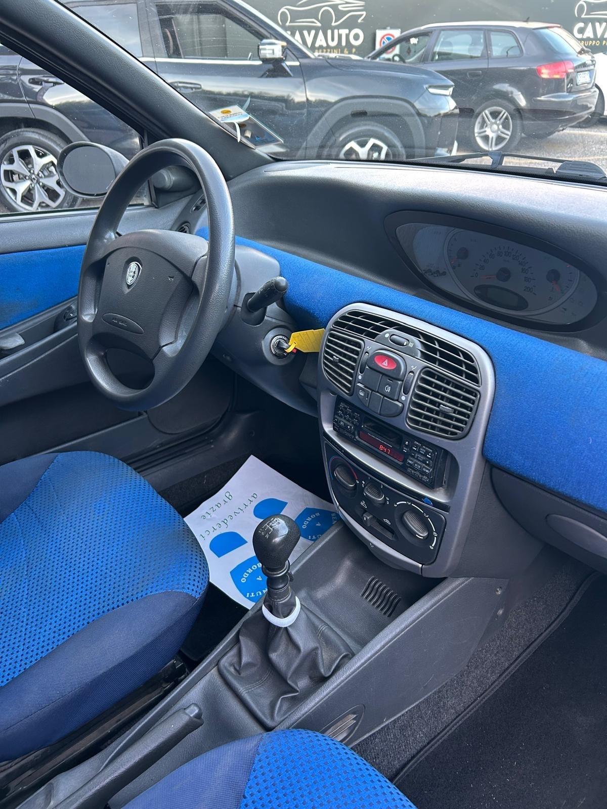 Lancia Ypsilon 1.0 FIRE - NEOPATENTATI
