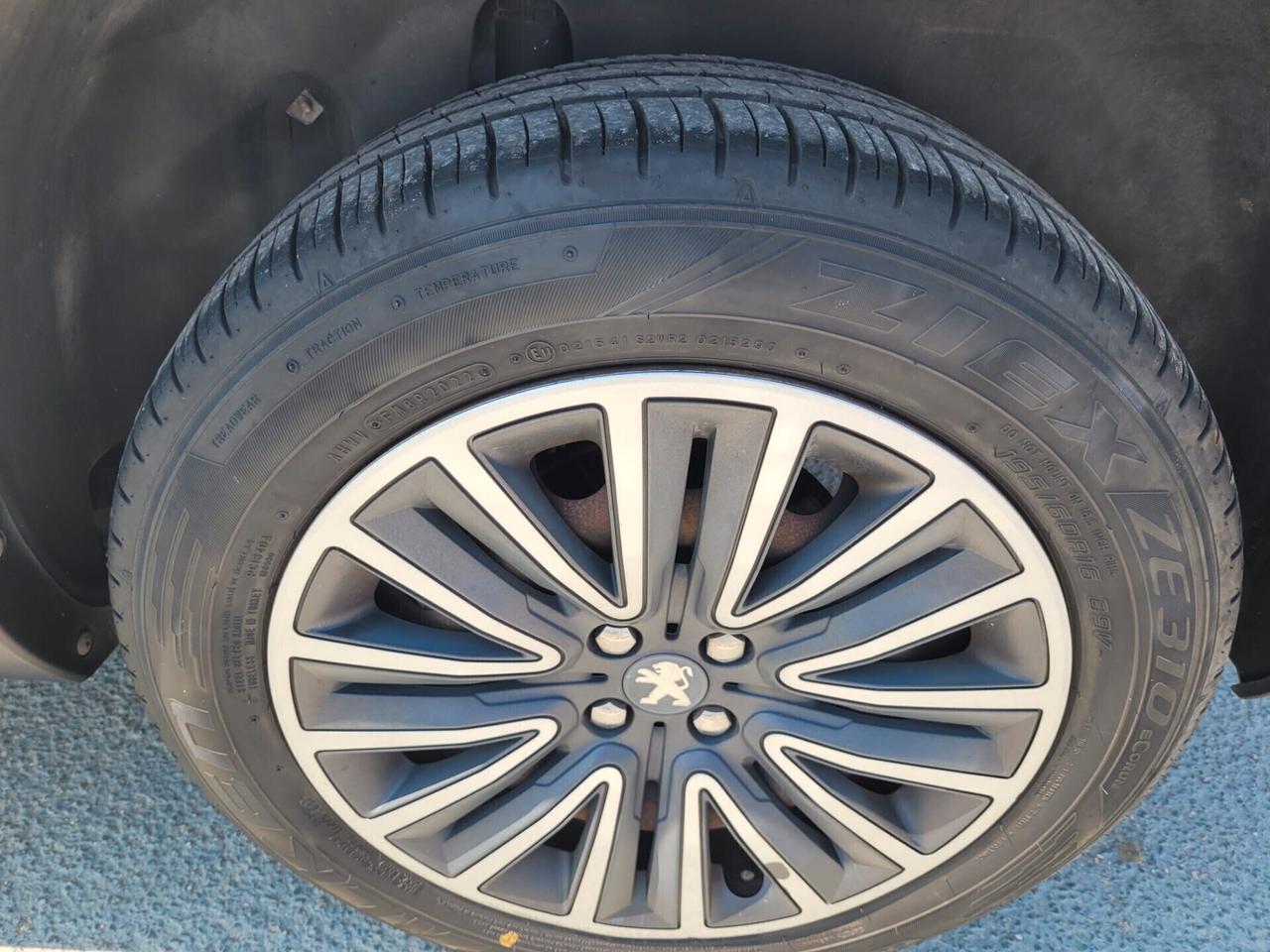 Peugeot 2008 1.6 e-HDi 92 CV Stop&Start Active