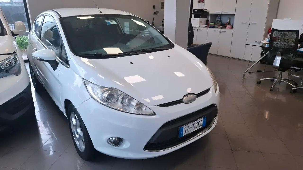 Ford Fiesta 1.2 82CV 3 porte Titanium