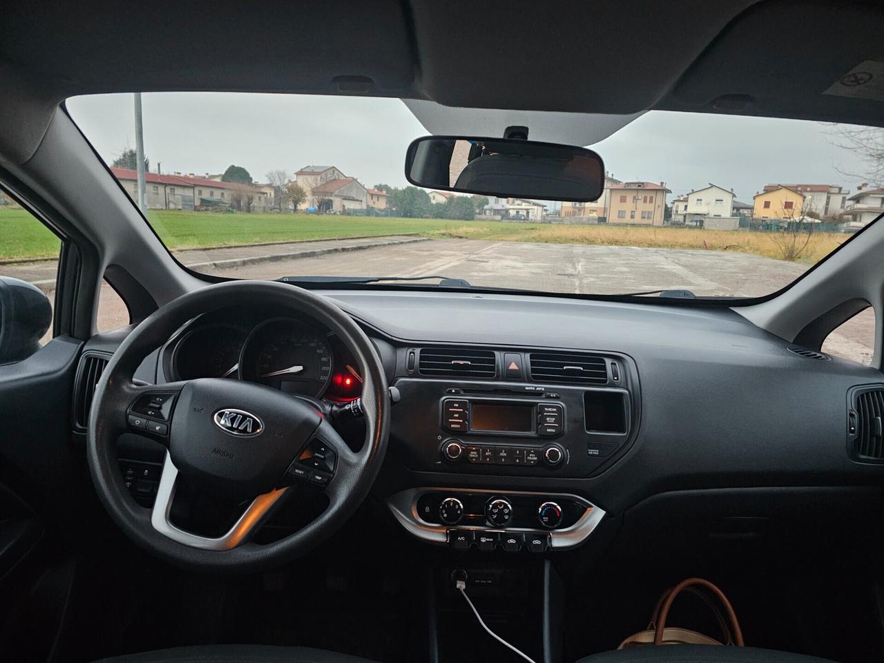 Kia Rio 1.2 BENZINA UNICO PROPRIETARIO ANNO 2013 OK PER NEOPATENTATI