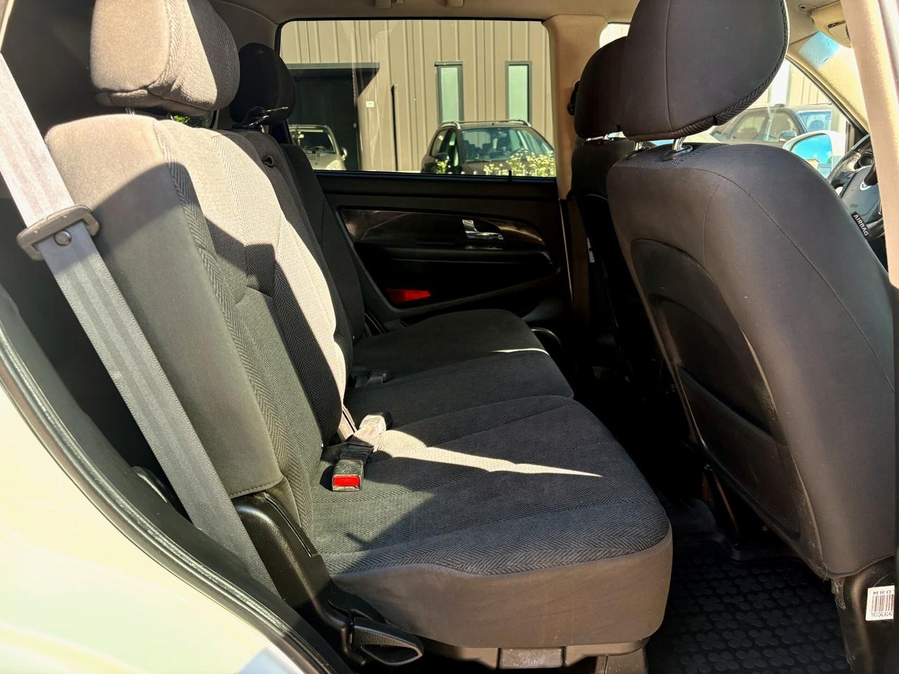 SSANGYONG REXTON 2.0D aut. 4x4 -7POSTI-2015