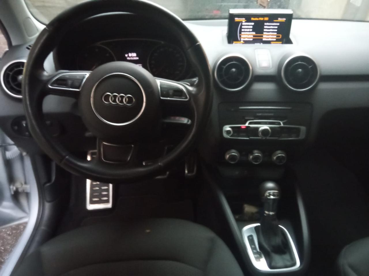 Audi A1 1.4 TDI ultra S tronic Metal 90CV - Unicopro - Ok neopatentati