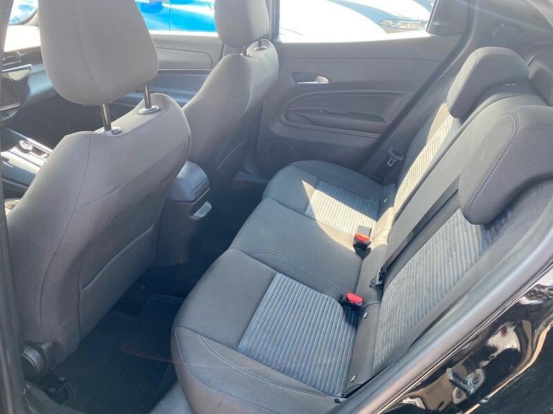 Alfa Romeo Junior 1.2 136 CV Hybrid eDCT6