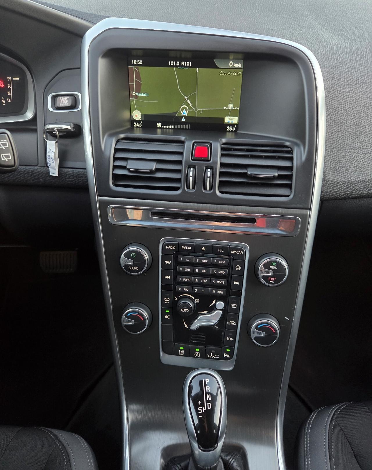 Volvo XC 60 XC60 D4 181cv Geartronic Momentum