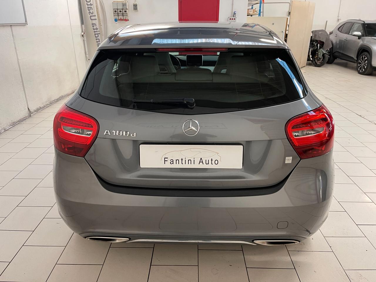 Mercedes-Benz A 180 d Sport c.auto-Ok Neopatentati-LEGGI SOTTO