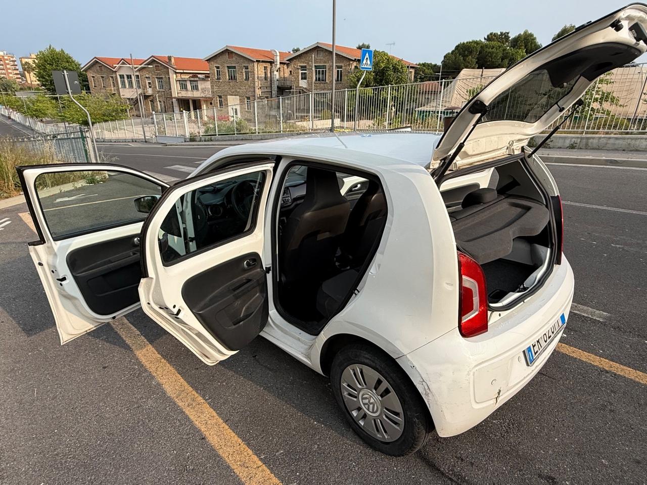 Volkswagen up! 1.0 75 CV 5p. move up!