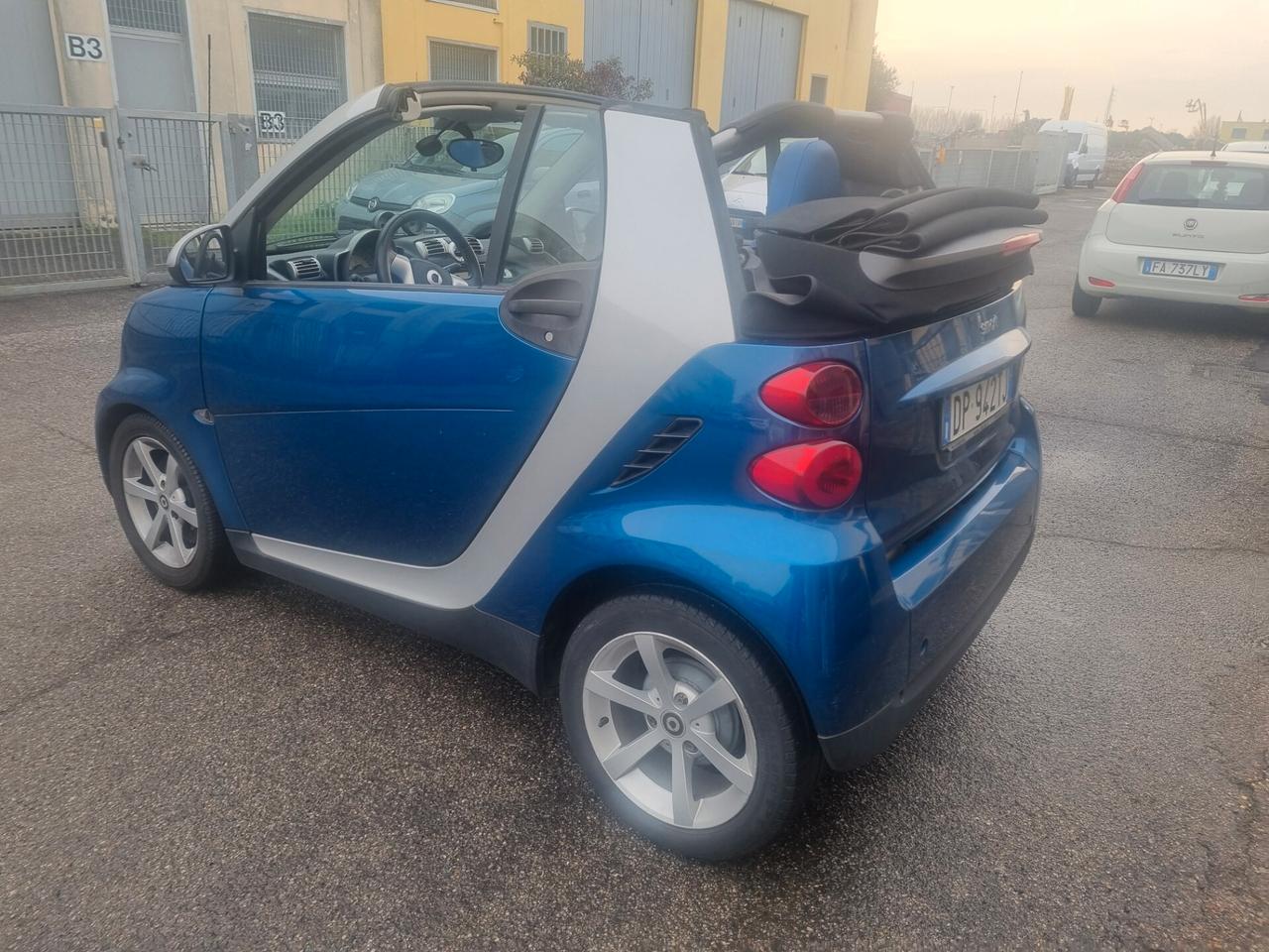 Smart ForTwo 1000 52 kW MHD cabrio passion motore nuovo