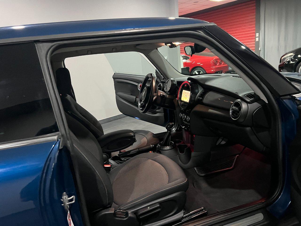 Mini 3 Porte Cooper D 1.5 D. 3P CAMBIO AUTOMATICO