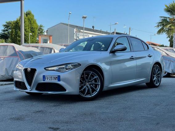 ALFA ROMEO Giulia 2.2 Turbodiesel 160 CV AT8 Super Xenon-Navi-18''