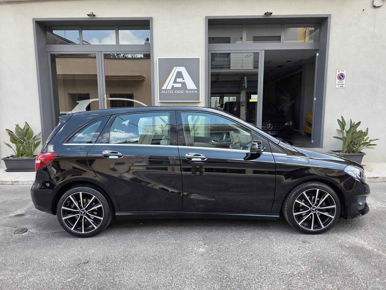 Mercedes-benz B 180 CDI Premium+Cerchi 18+Pelle Totale..