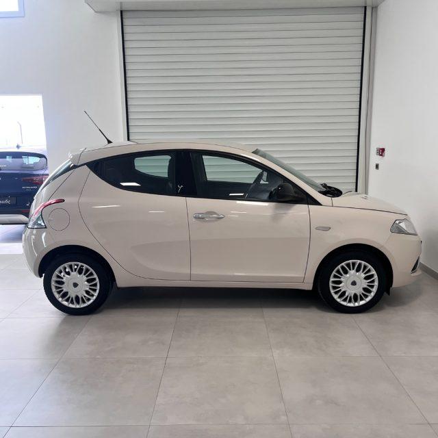 LANCIA Ypsilon 1.2 69 CV 5 porte Gold