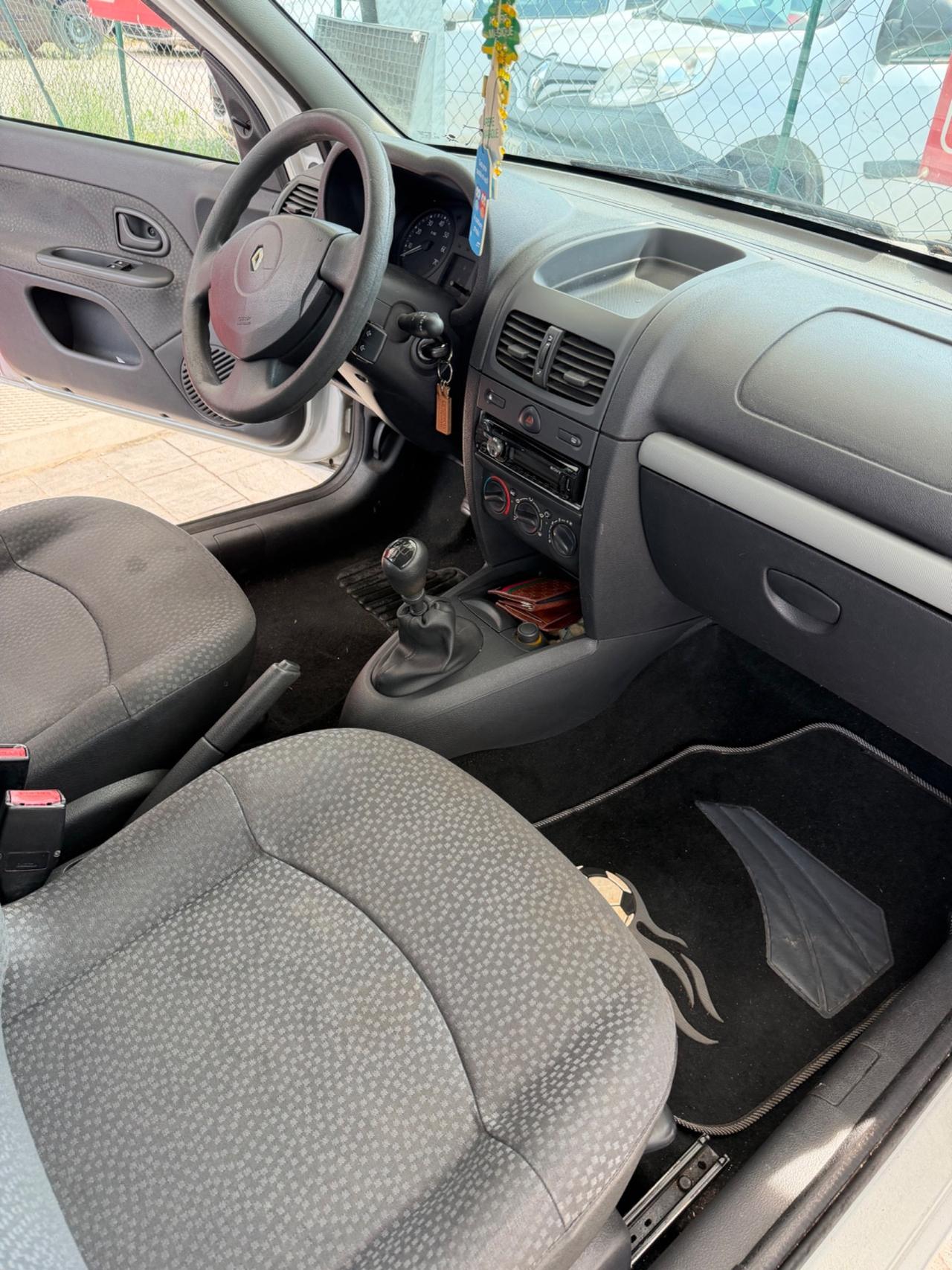 Renault Clio Storia 1.2 5 porte Dynamique