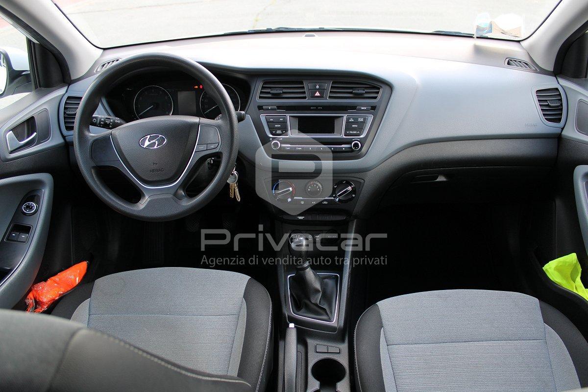 HYUNDAI i20 1.2 84 CV 5 porte Comfort
