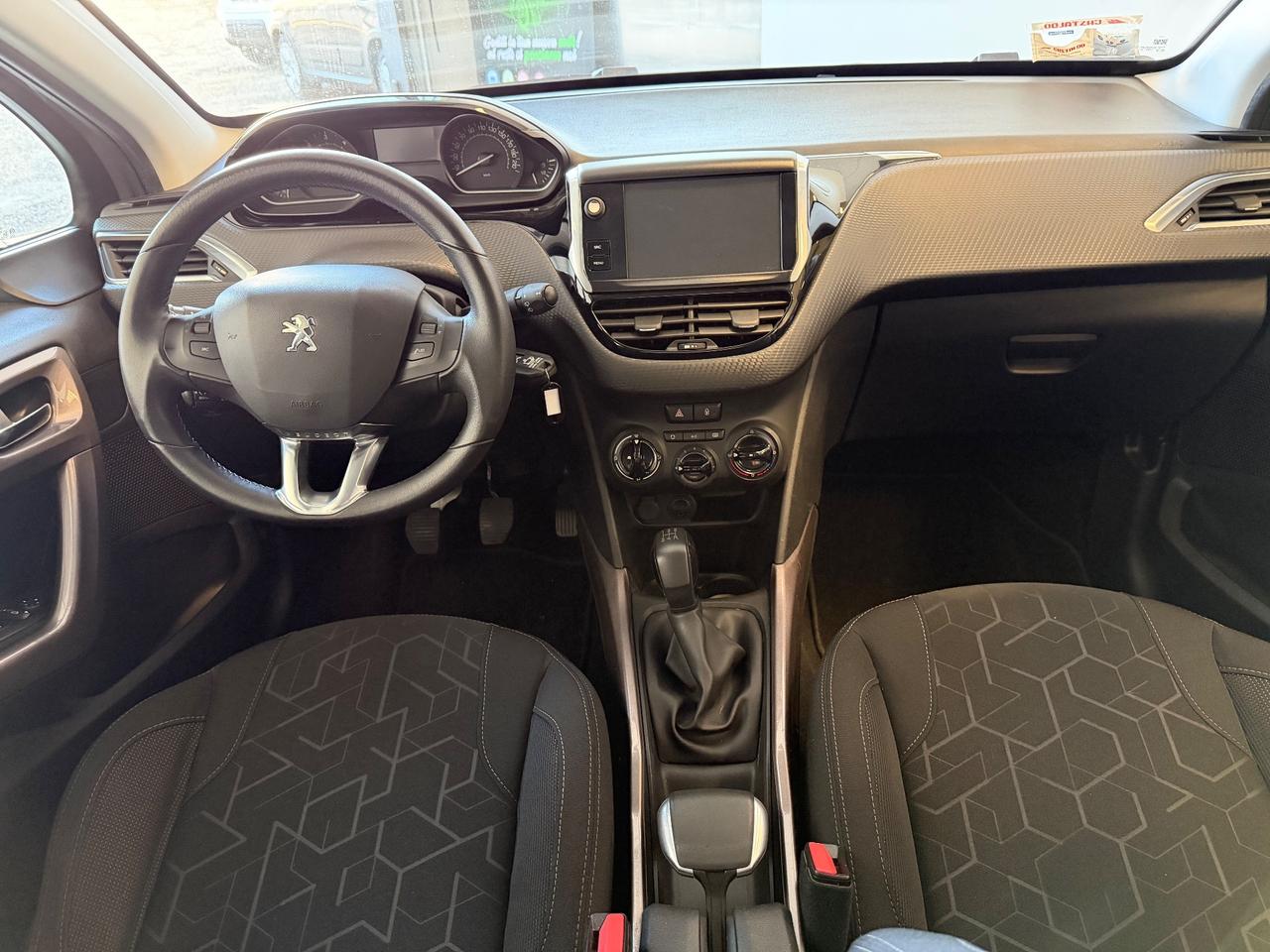 Peugeot 2008 BlueHDi 100 Allure