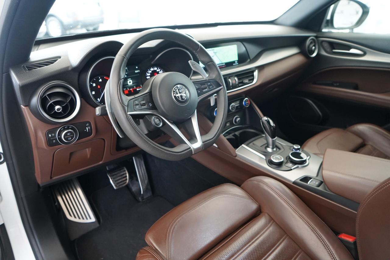 Alfa Romeo Stelvio 2.2 Turbodiesel 210 CV AT8 Q4 Super