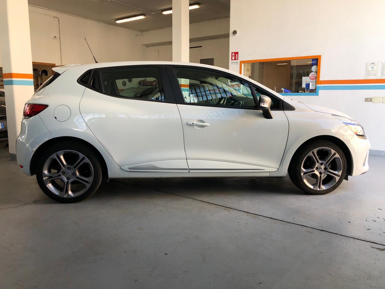 Renault Clio 0.9 TCe 12V 90CV GT Line - Autonavigli