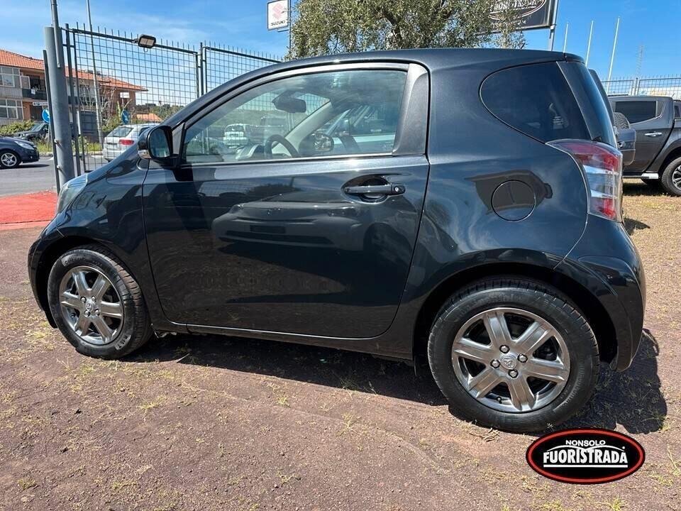 Toyota iQ Toyota iQ 1.4 D-4D