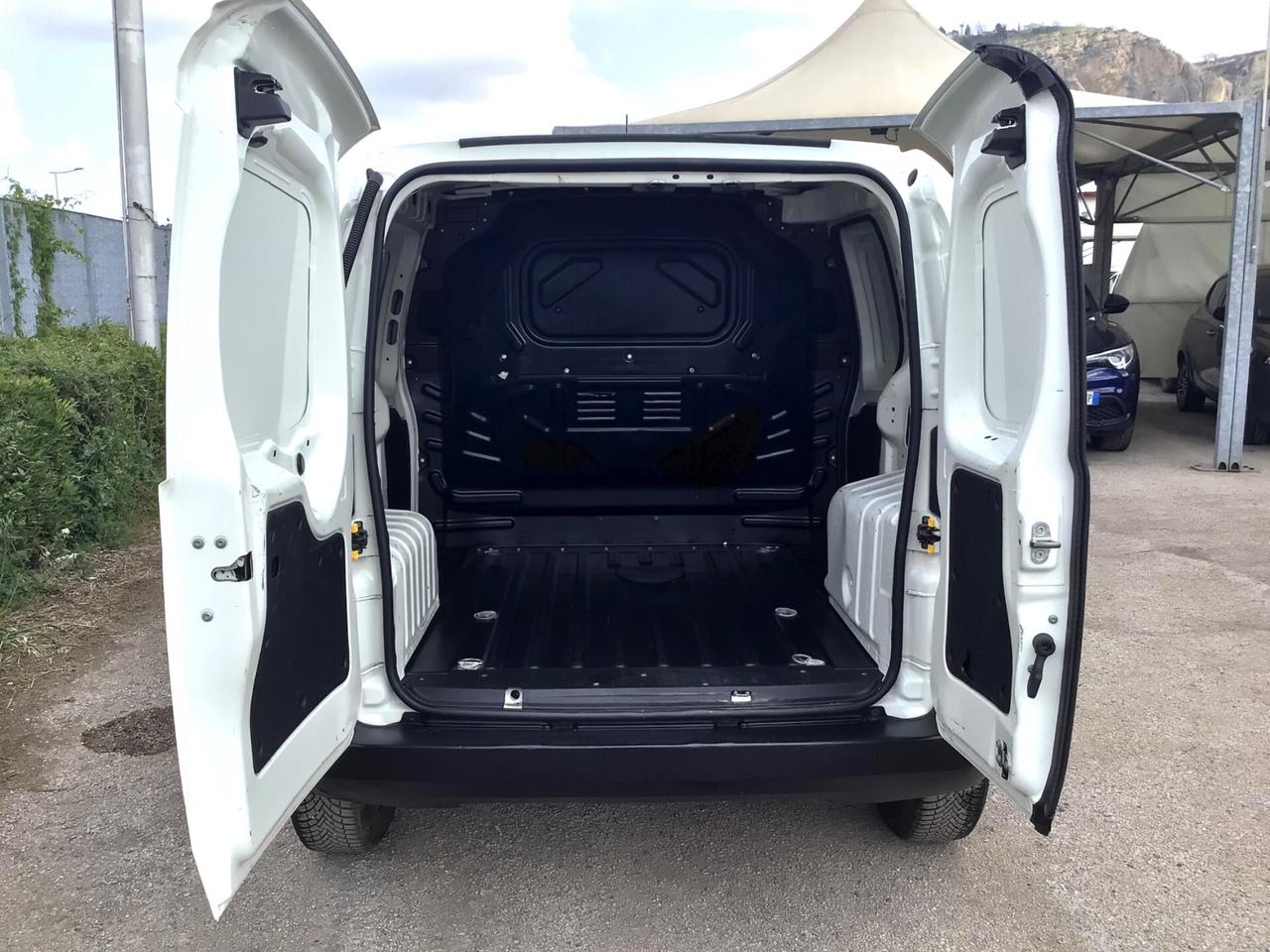 Fiat Fiorino 1.3 MJT 95CV Cargo SX